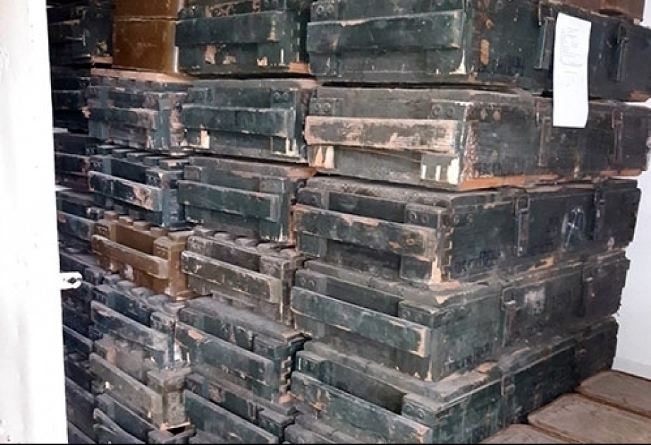 العثور على أسلحة وذخائر في أراضي شركة "Base Metals" غير القانونية في كلبجر