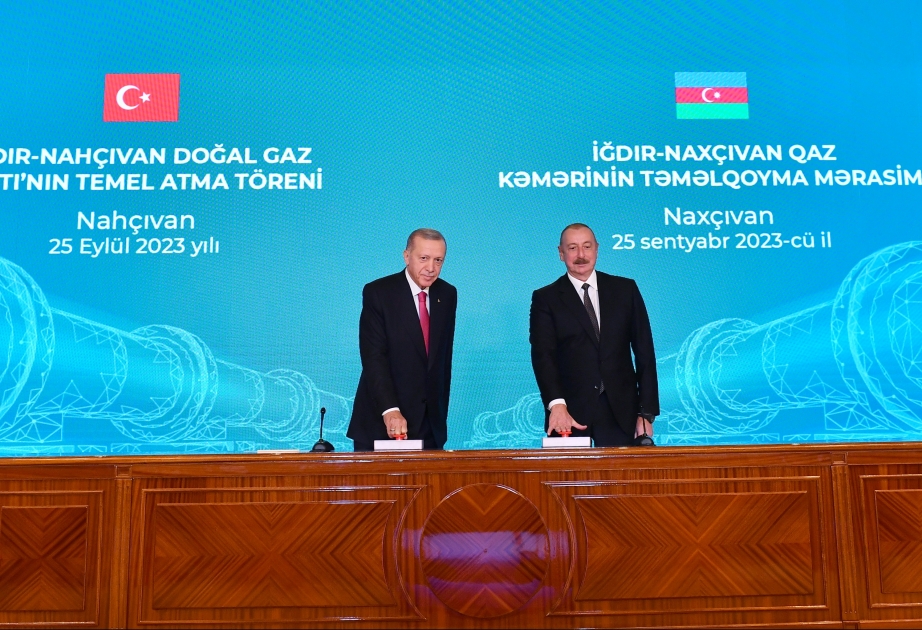 Les présidents Ilham Aliyev et Recep Tayyip Erdogan participent à la cérémonie de pose de la première pierre du gazoduc Igdir-Nakhtchivan VIDEO