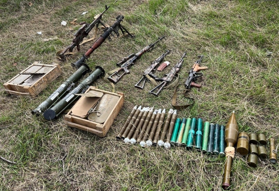 In Agdam militärische Ausrüstung, Waffen und Munition beschlagnahmt