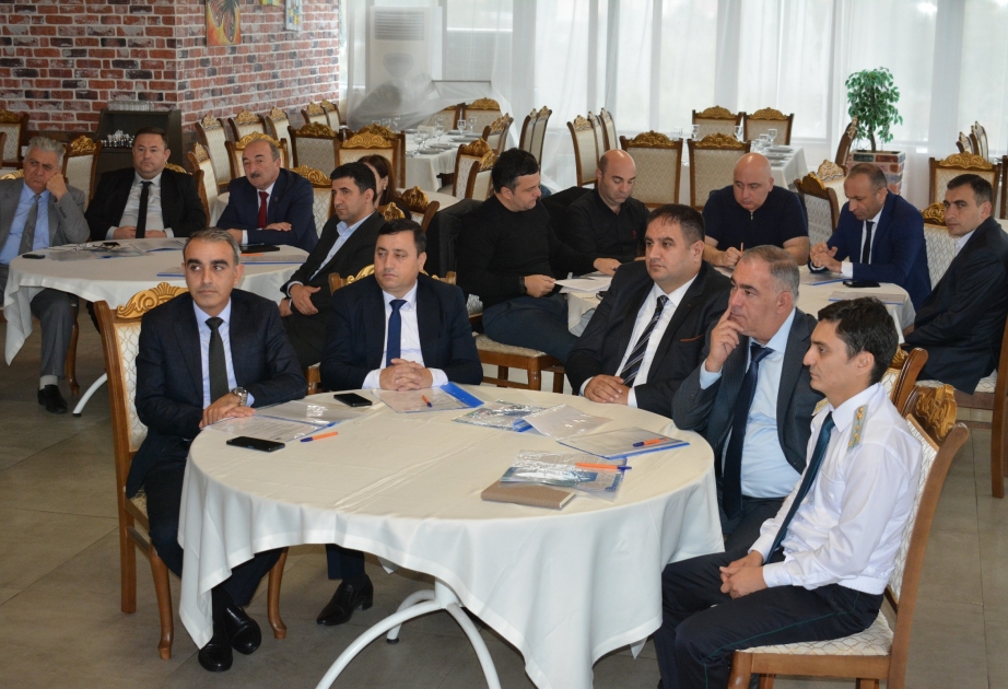 Qubada hüquqşünaslar maarifləndirici təlimlərə cəlb olunublar