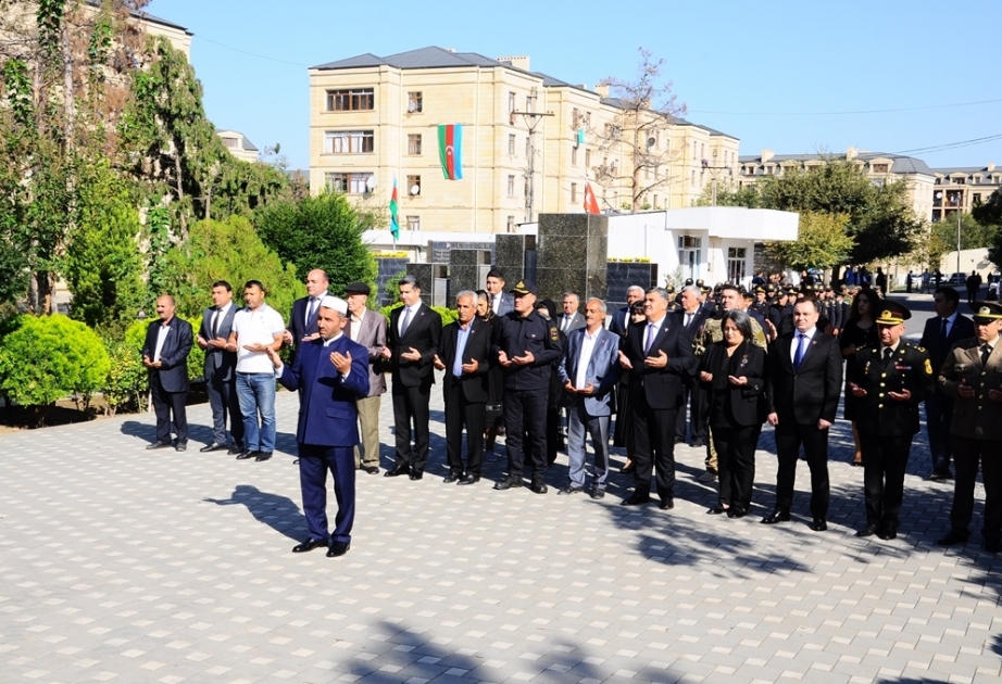 Naftalanda şəhidlərin xatirəsi bir dəqiqəlik sükutla anılıb