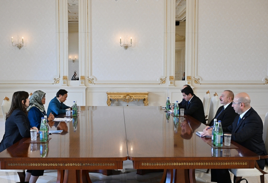 الرئيس إلهام علييف يلتقي المديرة التنفيذية لبرنامج الأمم المتحدة للمستوطنات البشرية (محدث)