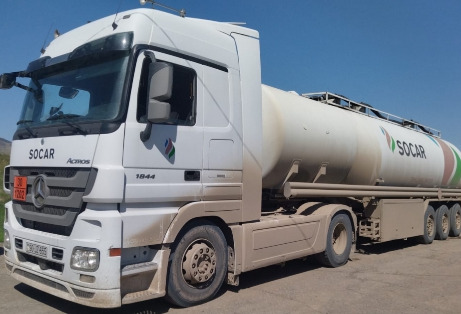 Otro vehículo cargado de combustible ha sido enviado a Khankandi