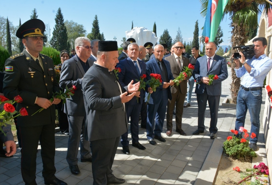 Tərtərlilər şəhidlərimizin xatirəsini ehtiramla anıblar