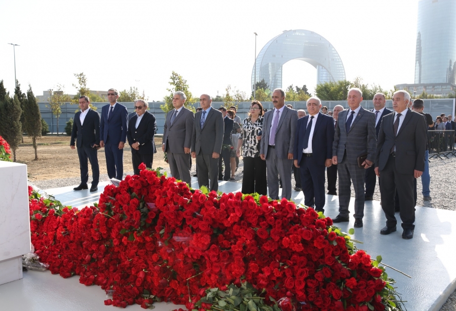 Pedaqoji Universitetin rəhbərliyi Zəfər parkını ziyarət edib