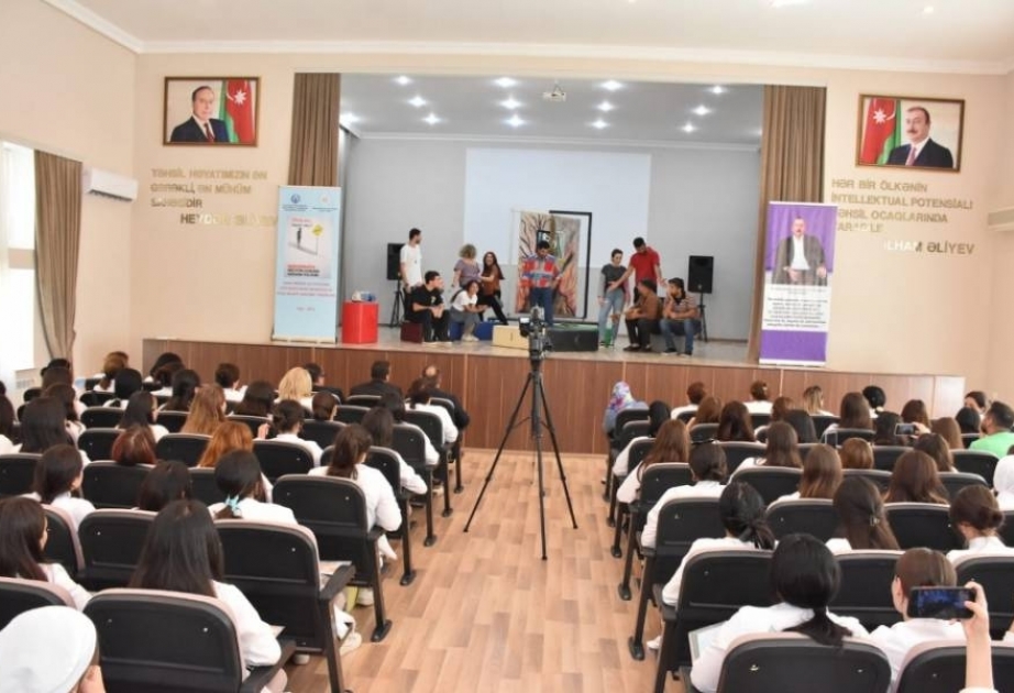 Tibbi kollecinin tələbələri narkotik vasitələrin fəsadları barədə məlumatlandırılıblar