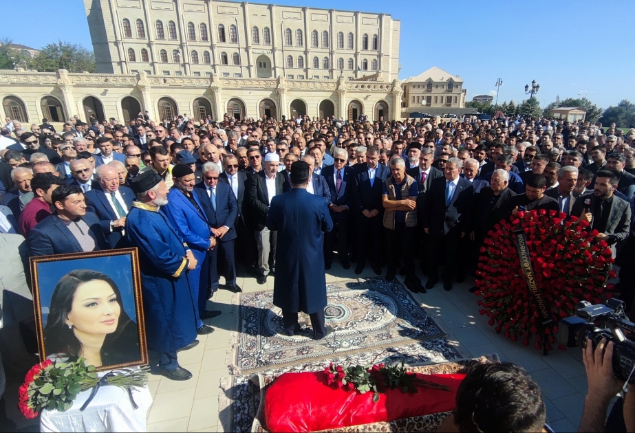 Mərhum deputat Qənirə Paşayeva ilə vida mərasimi keçirilib VİDEO
