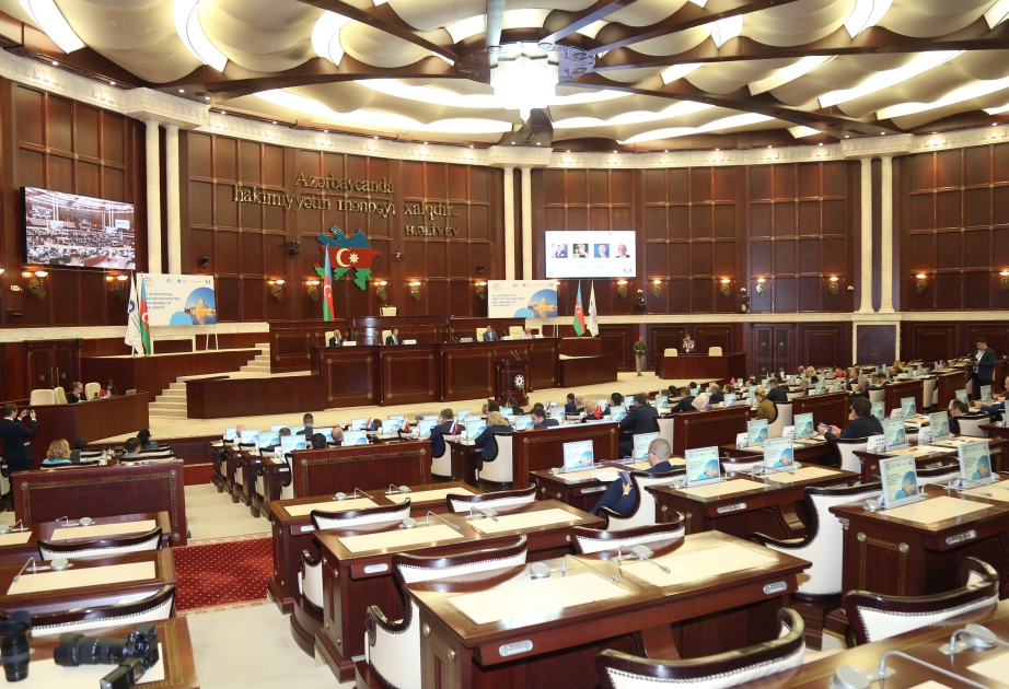 IAF-ın Nazirlər və parlament üzvləri üçün 13-cü toplantısı Bakıda öz işinə başlayıb VİDEO