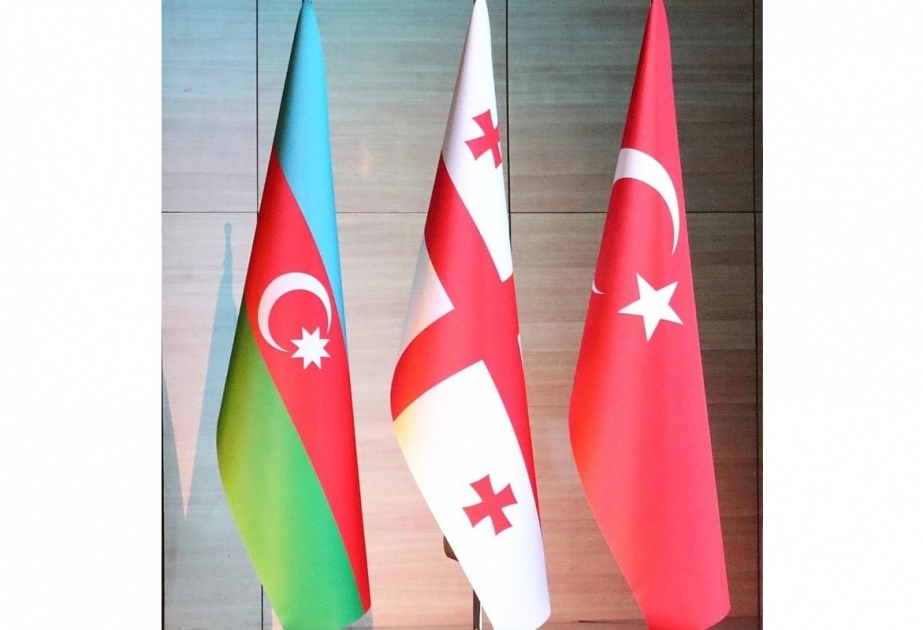 Председатели парламентов Азербайджана, Турции и Грузии обсудили перспективы трехстороннего сотрудничества