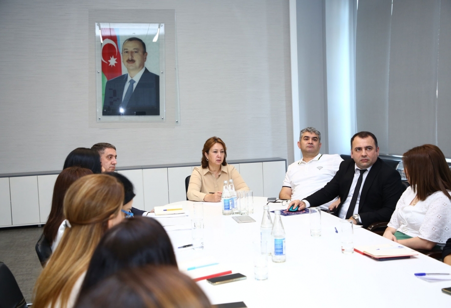 Yeni təyin olunan məktəb direktorları ilə görüş keçirilib