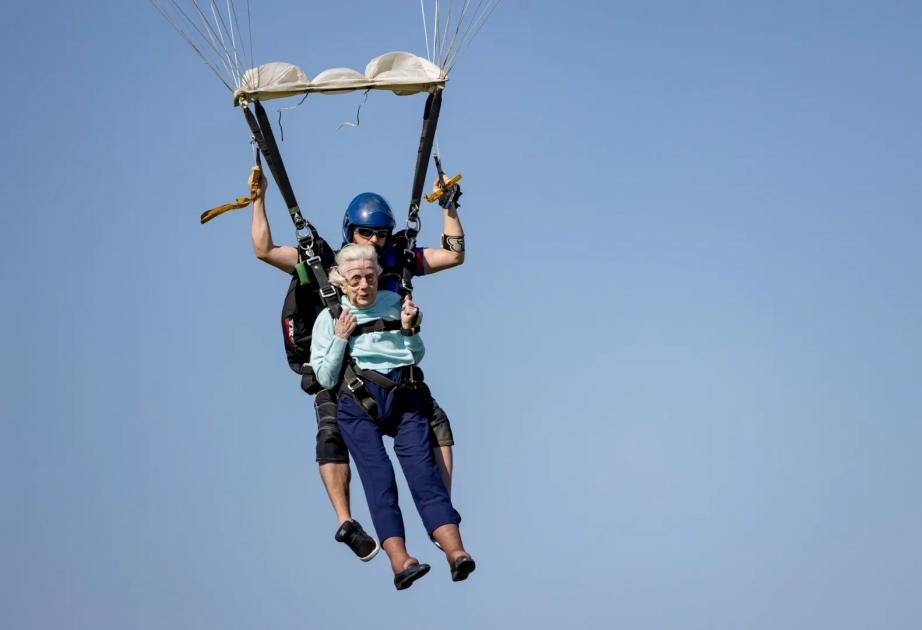 USA: 104-Jährige will älteste Fallschirmspringerin der Welt werden