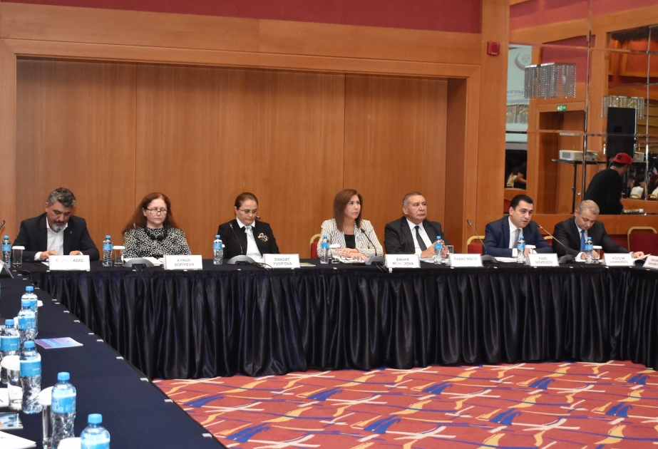 “Uşaqların informasiya təhlükəsizliyi: problemə kompleks yanaşma” mövzusunda konfrans keçirilib