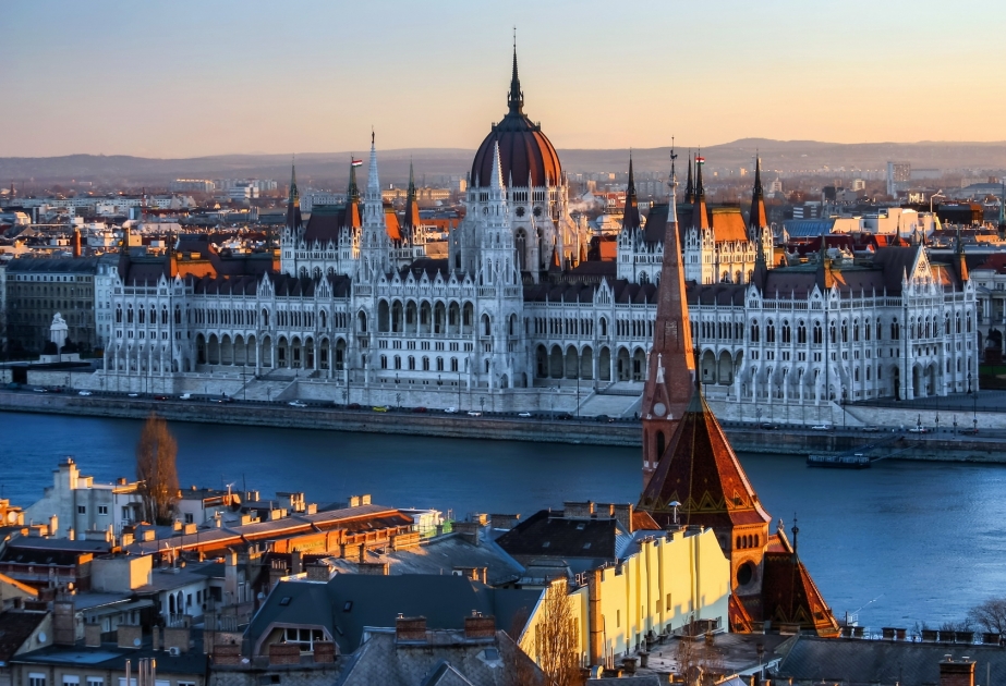 Macarıstanda təhsil üçün “Stipendim Hungaricum in Azerbaijan” layihəsinə start verilib