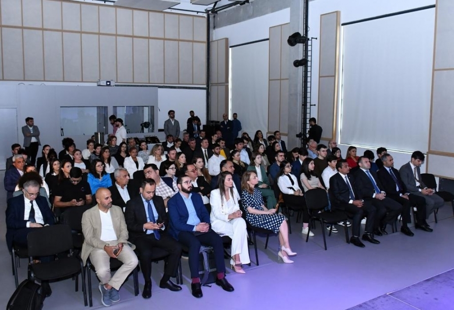 Se presenta el programa acelerador A-hub en Bakú