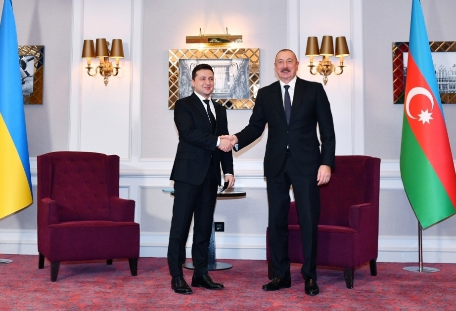 阿塞拜疆总统阿利耶夫与乌克兰总统泽连斯基通电话