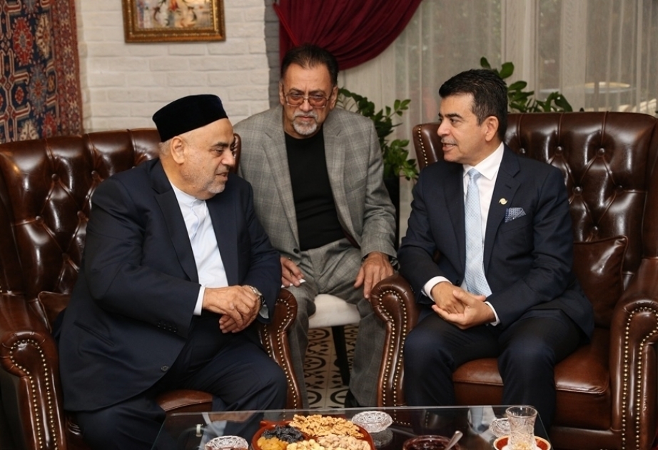 Шейх уль-ислам встретился с генеральным директором ИСЕСКО