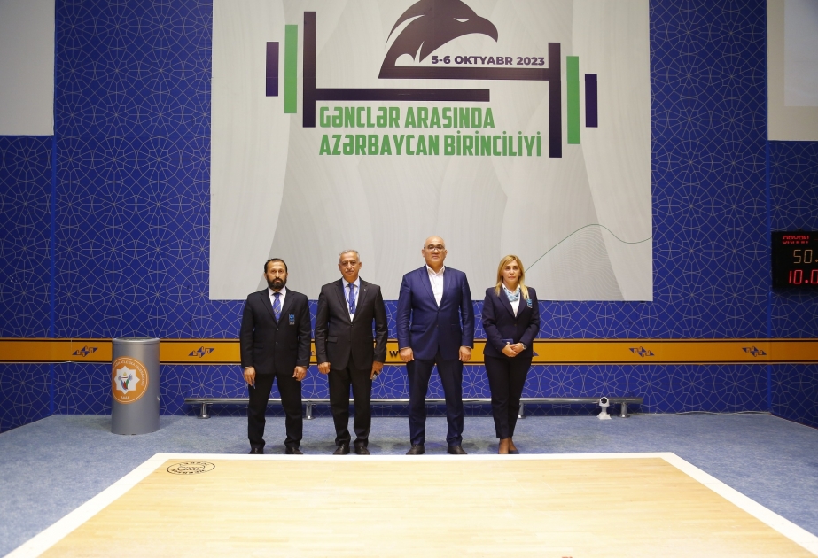 Gənclər arasında ağırlıqqaldırma üzrə Azərbaycan birinciliyinin açılış mərasimi keçirilib
