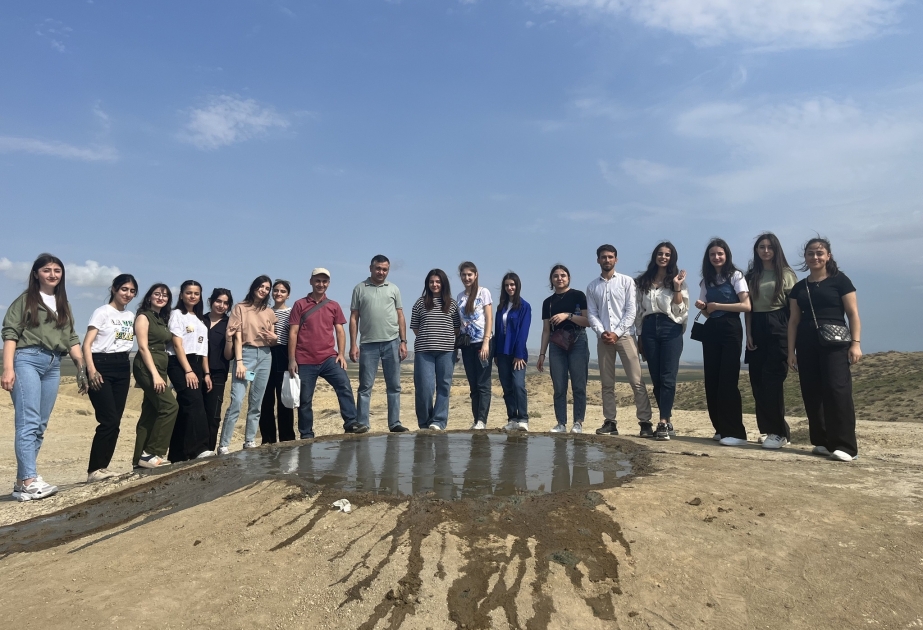 BDU-nun “SABAH” qrupları tələbələrinin Qobustan palçıq vulkanlarına infosessiyası