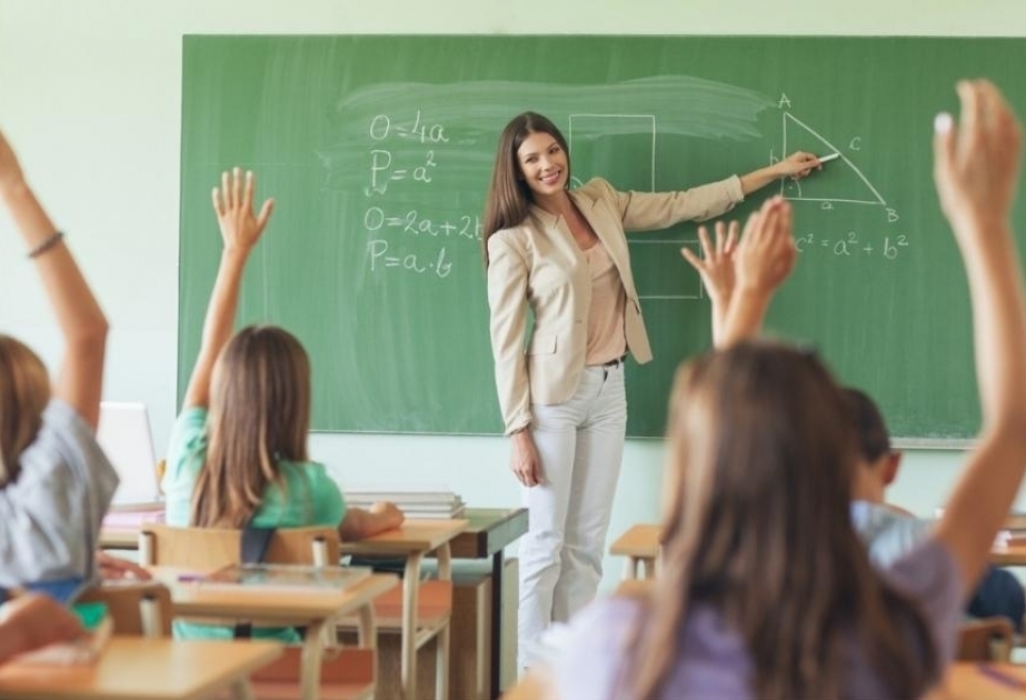 World Teachers’ Day: Audrey Azoulay pleads for an upgrade of teachers’ status to reduce the global shortage
