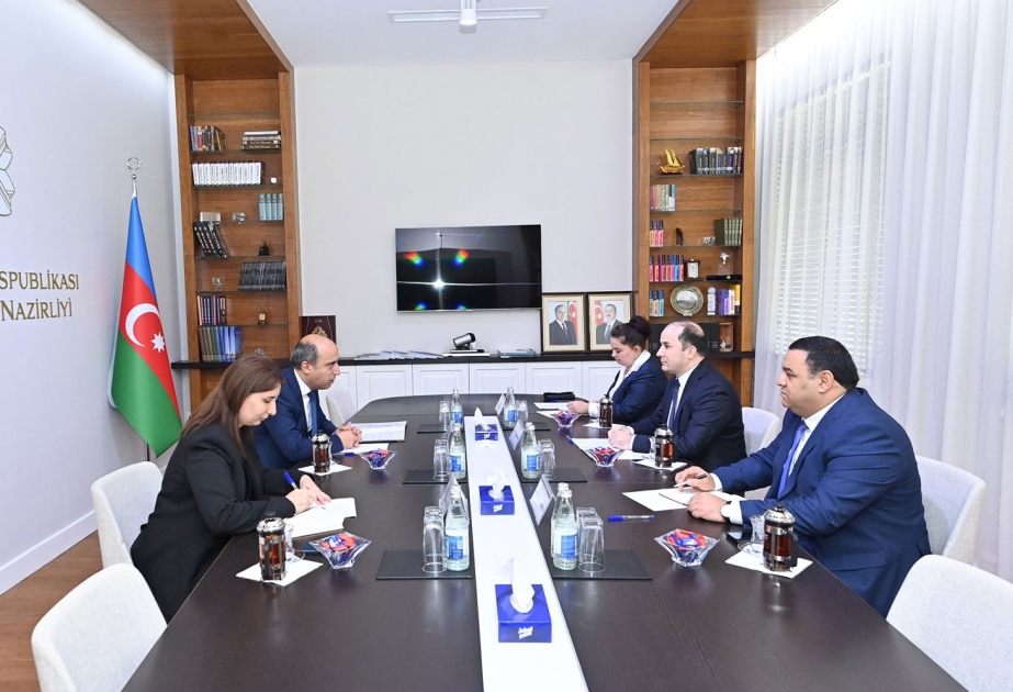 Azərbaycan ilə Tacikistan arasında elm və təhsil sahələrində əməkdaşlıq perspektivləri müzakirə edilib