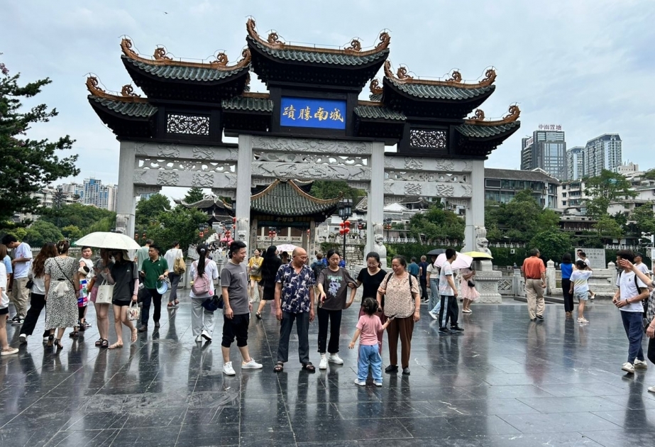 China's domestic tourism revenue hits 100 bln USD over National Day holiday