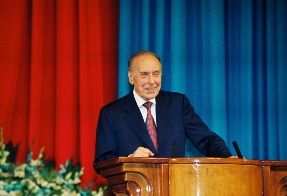 Moments of life given to the people: July 2002