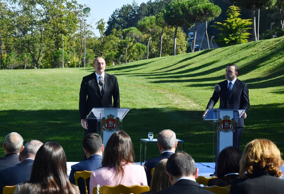 President: Projects implemented jointly by Azerbaijan and Georgia serve energy and transport security of many countries