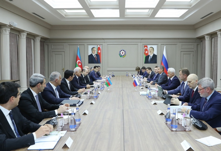 Azerbaiyán y Rusia estudian la puesta en marcha del proyecto del corredor de transporte Norte-Sur