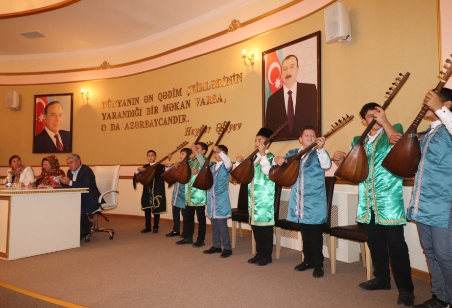 Qazaxda ədəbiyyat muzeyində kəlağayıdan bəhs edən ədəbi-bədii gecə təşkil olunub