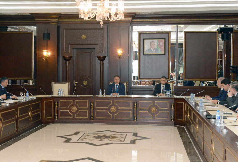 Müşavir: Ətraf mühitlə eko-iqtisadiyyat arasında uyğunluq təmin olunmalıdır