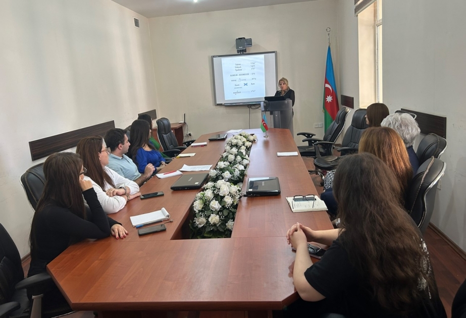 Əqli Mülkiyyət Agentliyində əmtəə nişanları və coğrafi göstəricilər mövzusunda təlim keçirilib