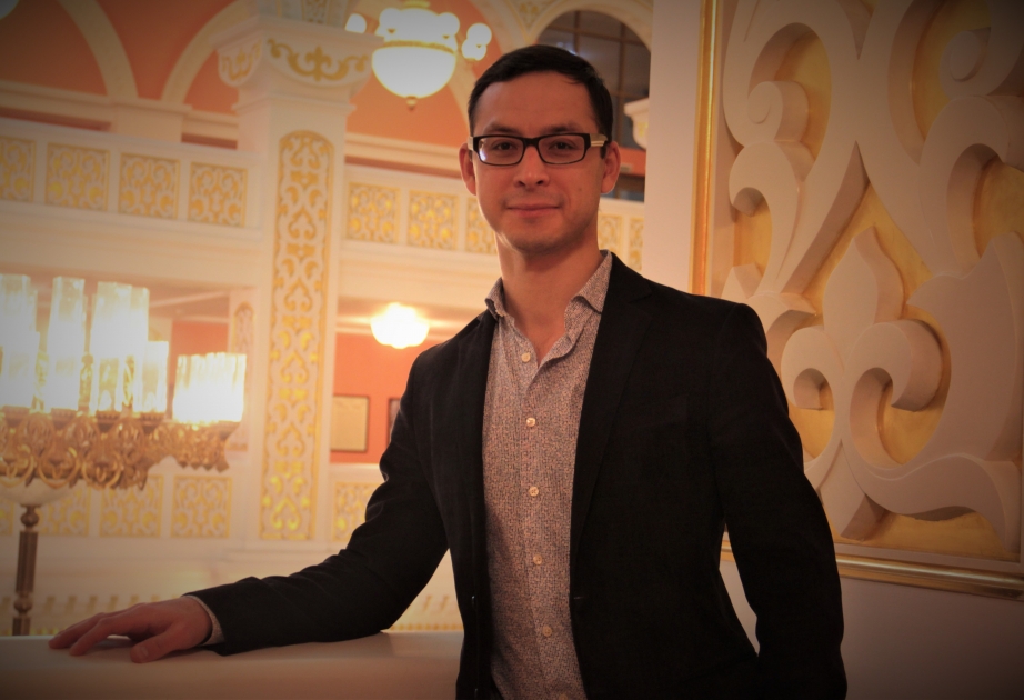Aleksey Smirnov: Teatr ani bir sənətdir və hər tamaşada yeni enerji doğurur  MÜSAHİBƏ