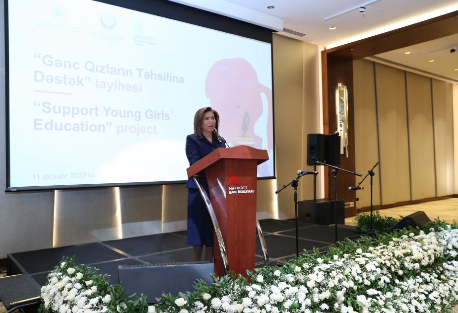 Bahar Muradova: Cəmiyyətimizin savadlı, təhsilli gənc qızlara ehtiyacı var