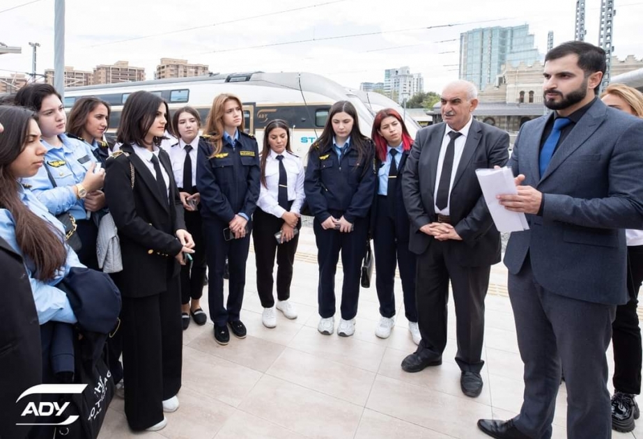 ADY tarixində ilk dəfə qadın maşinistlər hazırlayacaq