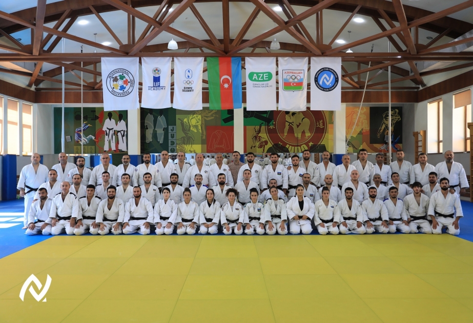 Bakıda cüdo məşqçiləri üçün seminar keçirilib