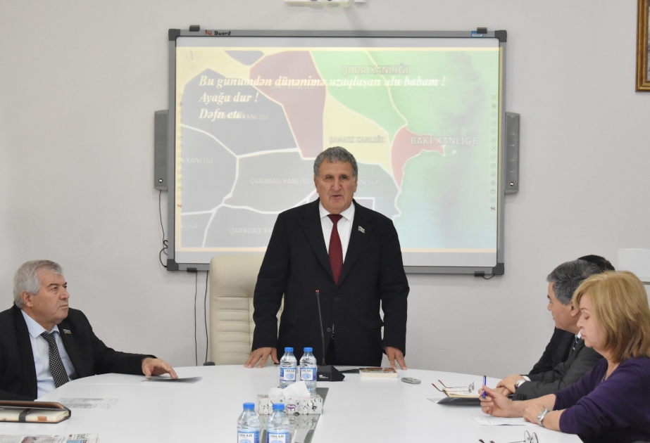 “Milli təfəkkür və tarixi yaddaş şairi Məmməd Araz” – konfrans