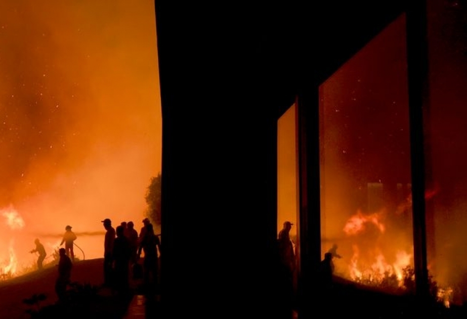 El incendio forestal de Argentina amenaza la ciudad y se están llevando a cabo evacuaciones