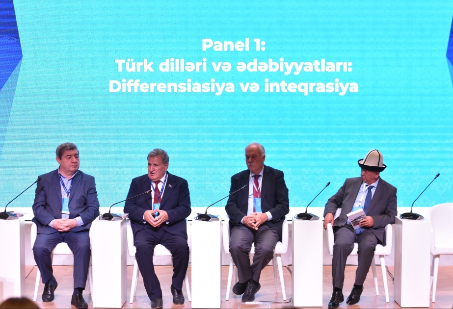 Şuşada “Türk dilləri və ədəbiyyatları: Diferensiasiya və inteqrasiya” adlı panel sessiya təşkil olunub