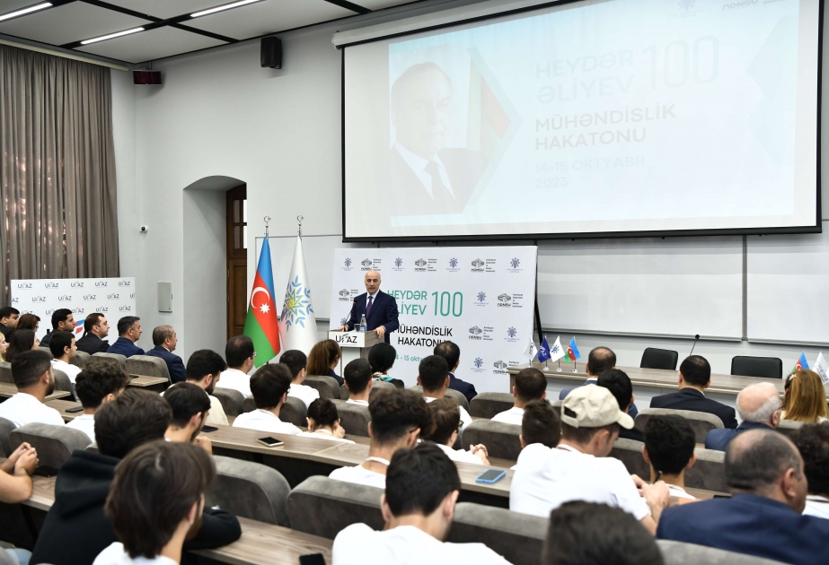UFAZ-da “Heydər Əliyev-100: Mühəndislik hakatonu” keçirilir