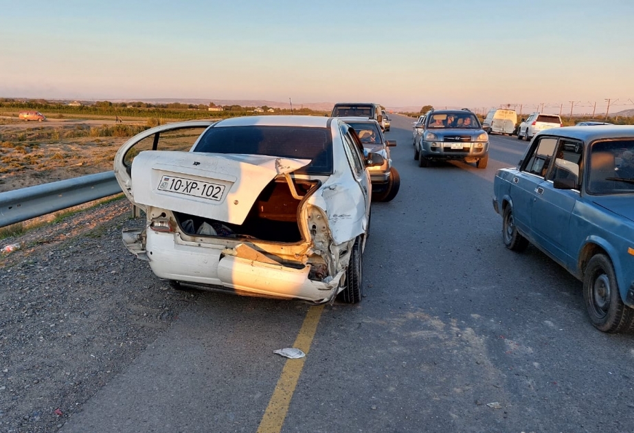 Sabirabadda yol qəzası baş verib, 4 nəfər xəsarət alıb VİDEO