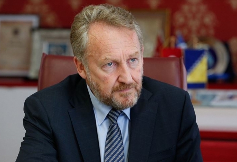 Bakir İzzetbeqoviç yenidən Bosniya və Herseqovinanın Demokratik Hərəkət Partiyasının sədri seçilib