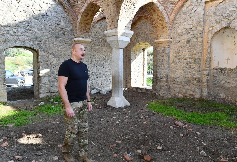 Presidente de Azerbaiyán Ilham Aliyev ha visitado la aldea de Malibeyli en el distrito de Shusha