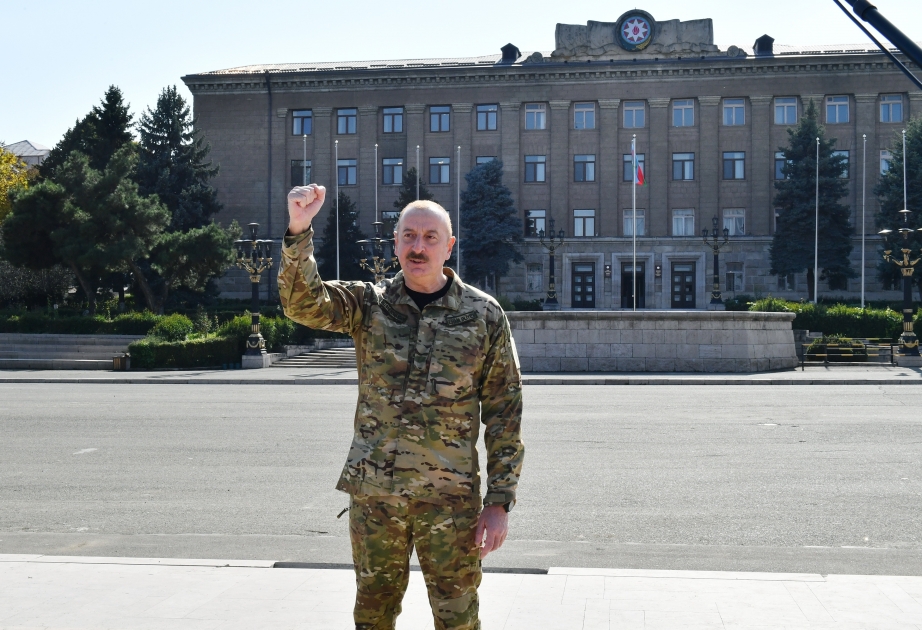 Presidente Ilham Aliyev: "Celebramos el 100 aniversario de Heydar Aliyev, mostrando respeto por su política, el legado histórico"