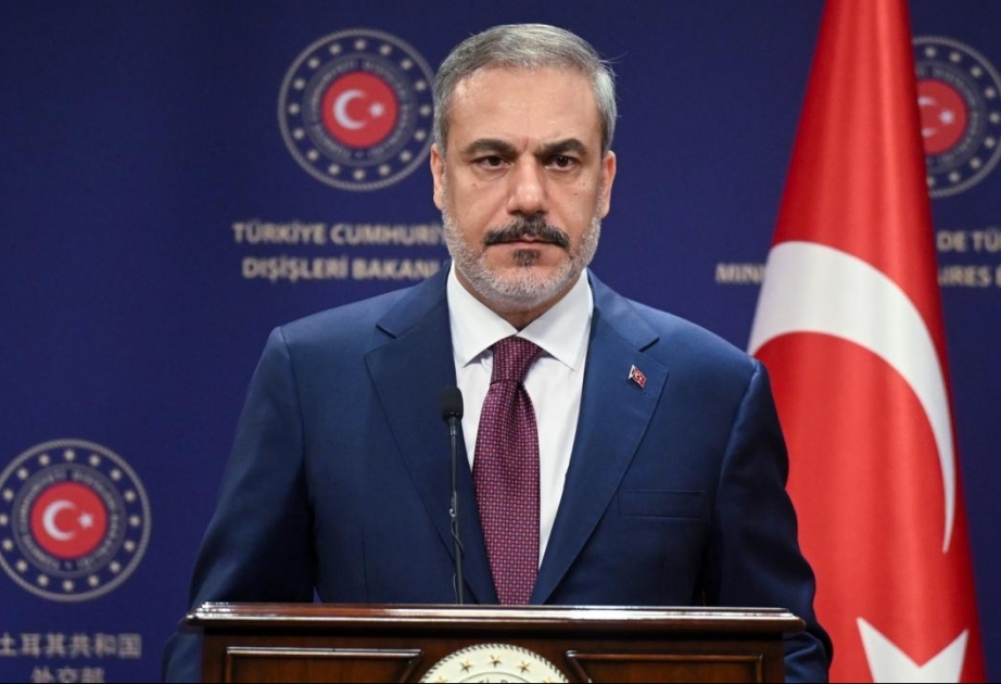 Türkiyənin xarici işlər naziri bir neçə dövlətin rəsmisi ilə İsrail-Fələstin məsələsini müzakirə edib