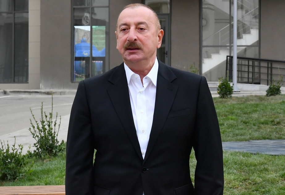 Prezident İlham Əliyev: Gənc füzulililərin öz doğma torpağına qayıtması xalqımızın böyüklüyünü göstərir