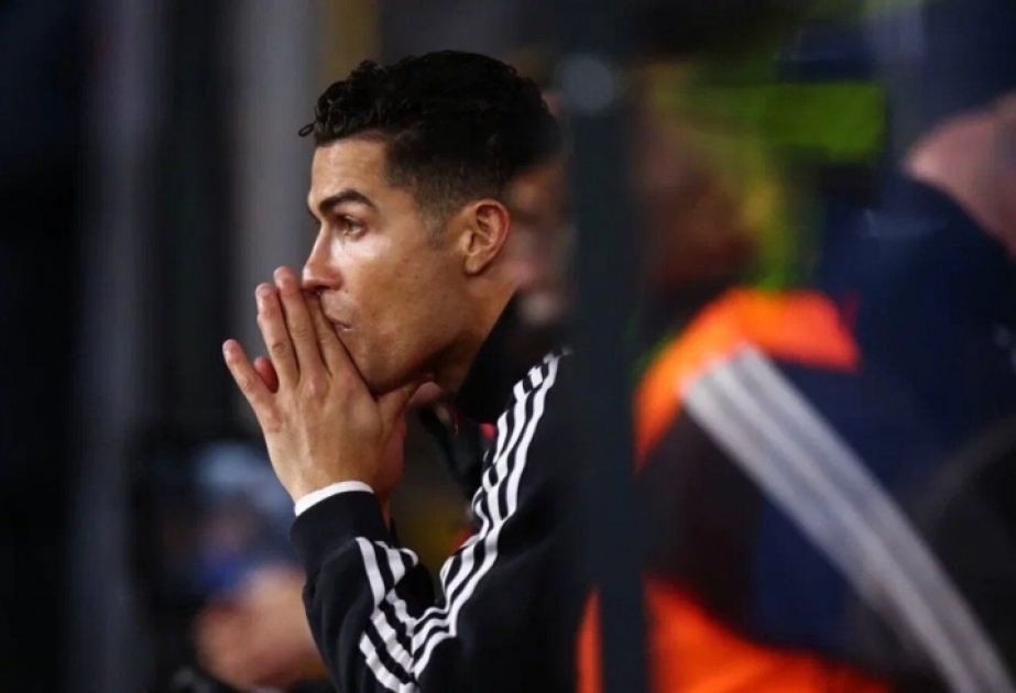 Ronaldu oyun zamanı azarkeşin hücumuna məruz qalıb