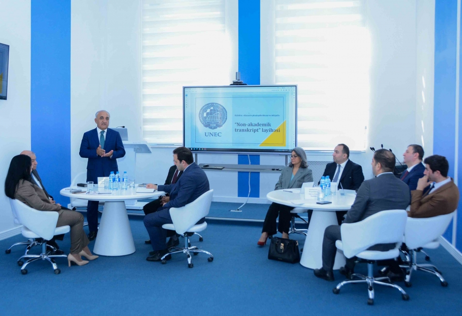 UNEC-də iş dünyasının nümayəndələri ilə “Qeyri-akademik transkript” layihəsinin müzakirəsi aparılıb