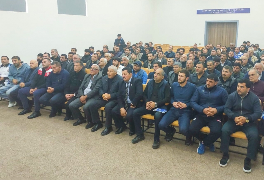 Güləş məşqçilərinin ümumrespublika seminarı başlayıb