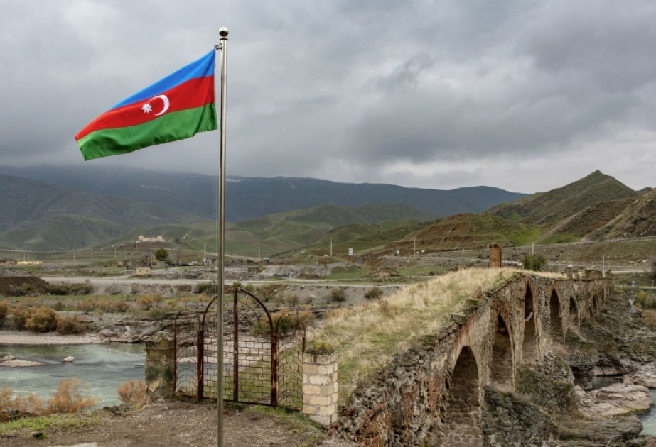 Xudafərin körpüsünün azad olunması Vətən müharibəsində Azərbaycan Ordusunun şəxsi heyətinin ruh yüksəkliyini daha da artırıb