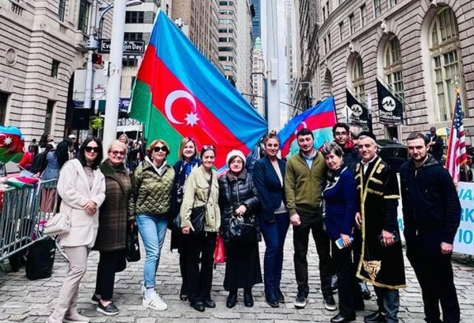Nyu-Yorkun məşhur parkında Azərbaycan Bayrağı ucaldılıb